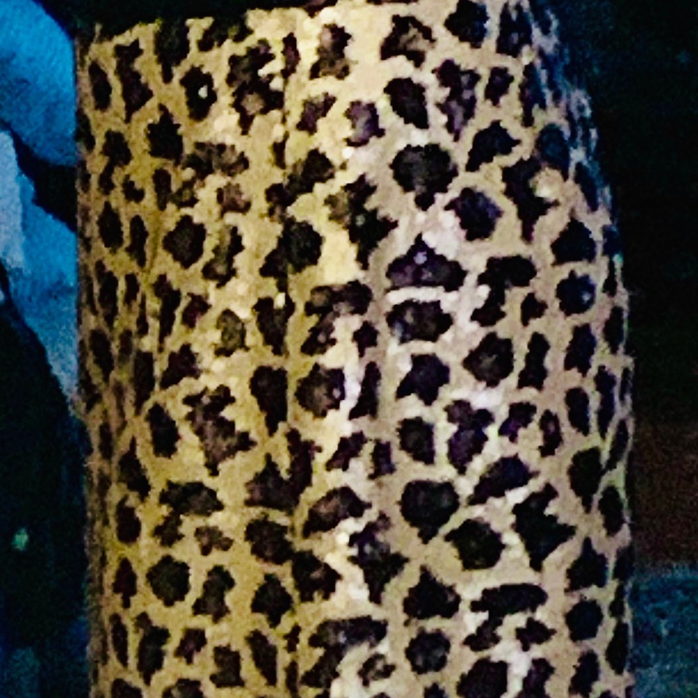 Banana Republic Sequin animal print size 2 skirt